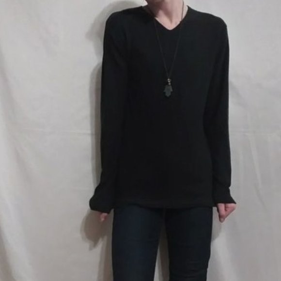 Kenneth Cole Sweater - Picture 2 of 8